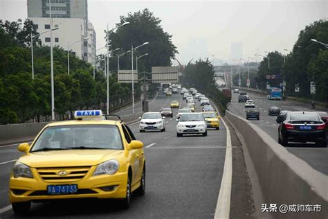 开车|新手开车36计！学会这些技巧，开车上路不心慌